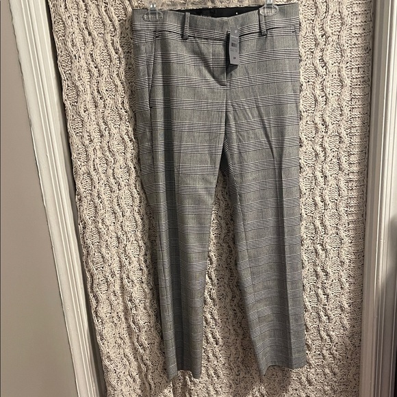 Ann Taylor Women's Gray Plaid Blazer and Suit Pants - Picture 4 of 5